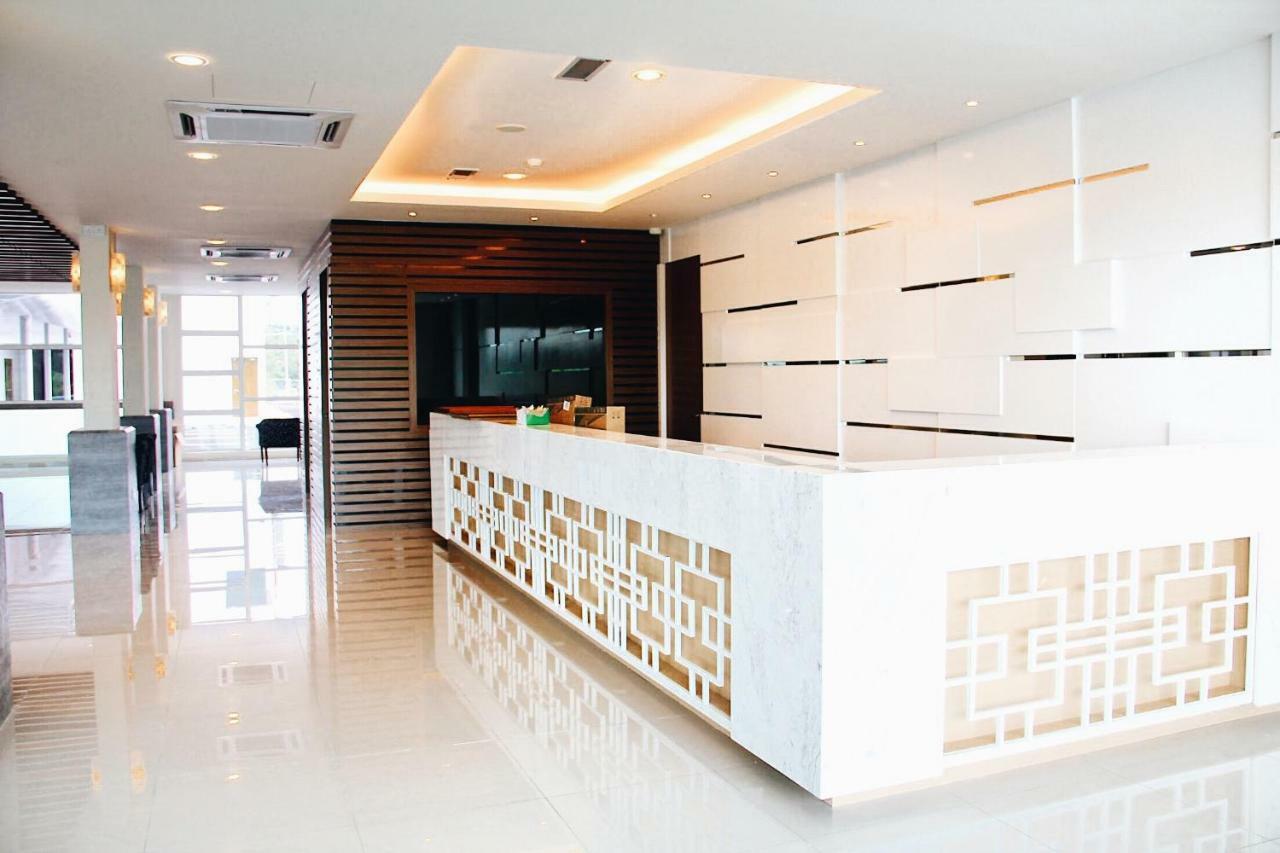 906 Premier 4* Malacca